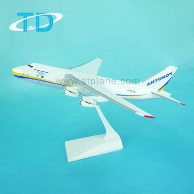 Russian Aircraft Scale Model Air Antonov An-124 Scale 1:200 34cm Snap-fit Plastic Aircraft Model Flying Model Airplanes Plastic