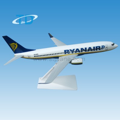 B737-800 Ryanair 1/200 19.7cm Scale Plastic Model Jet Planes